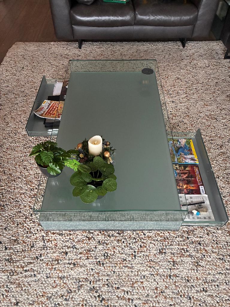 Glazen salontafel met laden van Leolux, Huis en Inrichting, Tafels | Salontafels, Ophalen, Strakke glazen tafel incl laden, Gebruikt