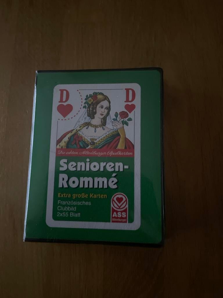 Senioren Rommé extra grote speelkaarten, Drie of vier spelers, Ophalen of Verzenden, Zo goed als nieuw
