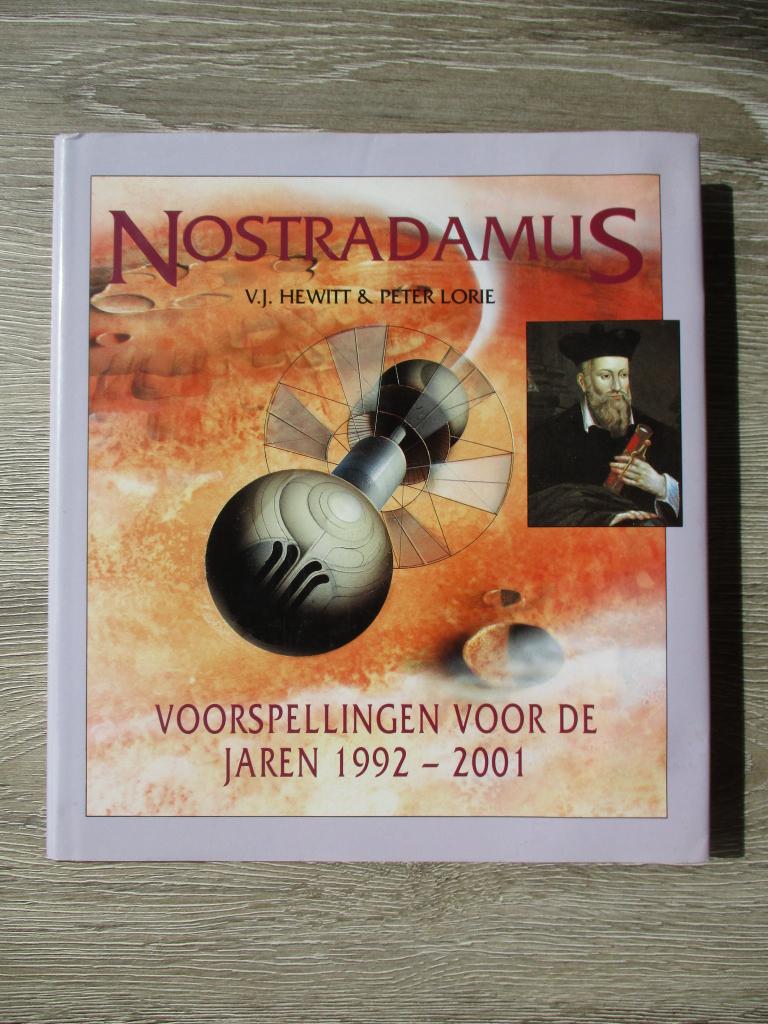 Nostradamus voorspellingen voor de jaren 1992-2001 - V.J., Ophalen of Verzenden, Gelezen, Overige onderwerpen, Achtergrond en Informatie