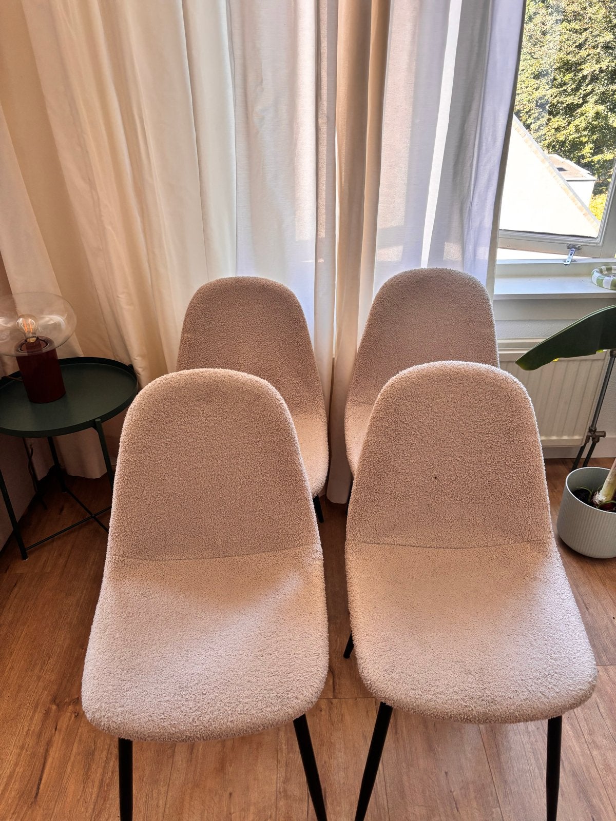 Set van 4 teddy stoffen eetkamerstoelen, Ophalen, Overige kleuren, Zo goed als nieuw, Vier