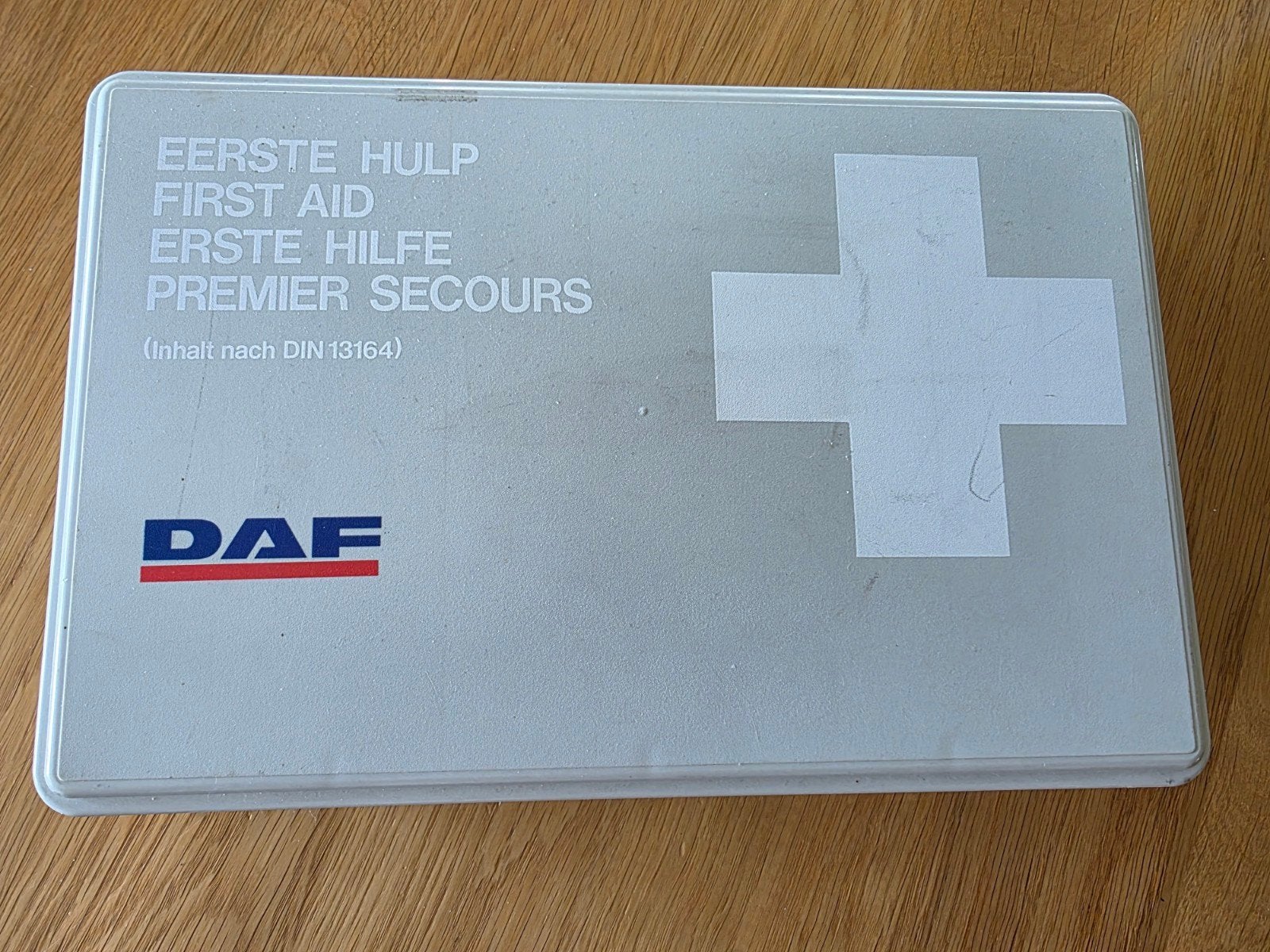 DAF EHBO-doos - ca 20 jaar oud ongebruikt, Auto diversen, Auto-accessoires, Nieuw, Ophalen of Verzenden