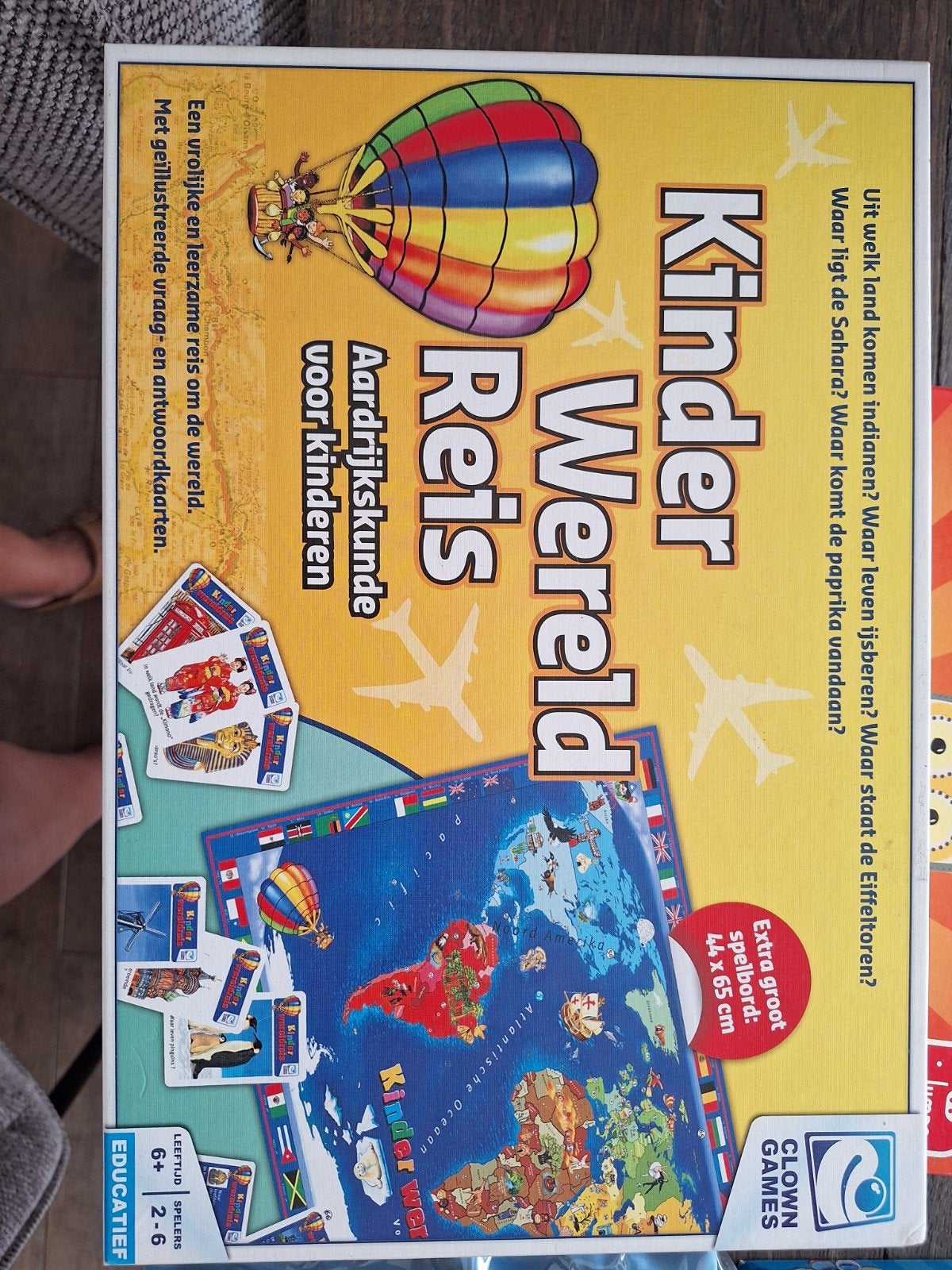 Kinder Wereld Reis: Aardrijkskunde voor kinderen, Vijf spelers of meer, Ophalen of Verzenden, Gebruikt, Clown Games