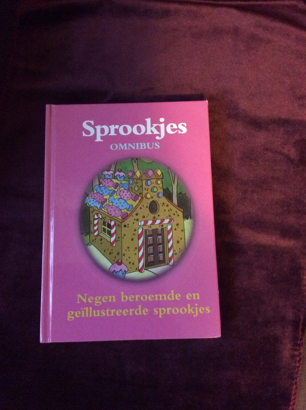 J. Hamilton - Sprookjes Omnibus, Fictie algemeen, Ophalen of Verzenden, Zo goed als nieuw, J. Hamilton
