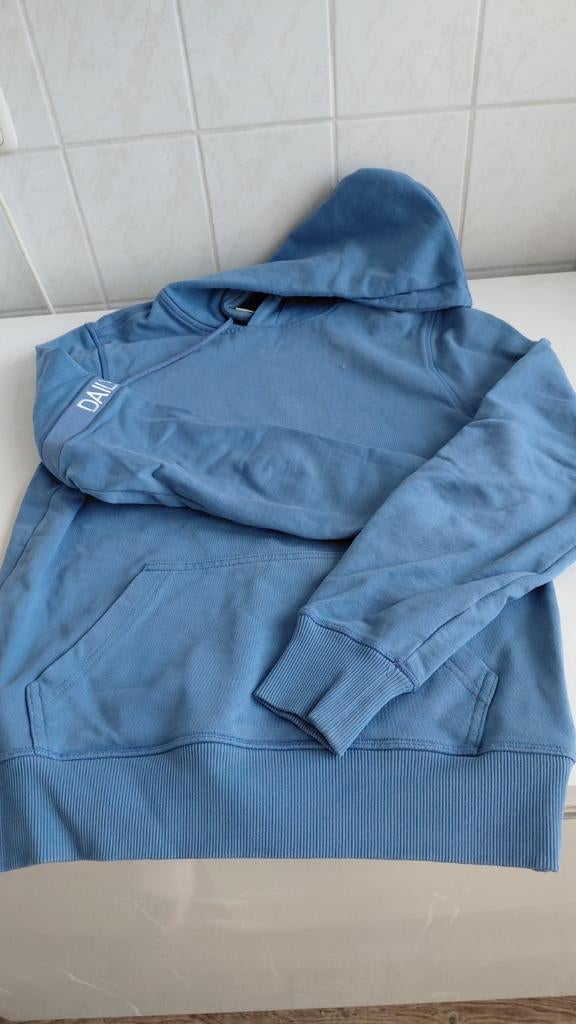 Daily Paper hoody  blauw staat xs maar is M trui sweater, Ophalen of Verzenden, Zo goed als nieuw, Maat 34 (XS) of kleiner, Blauw