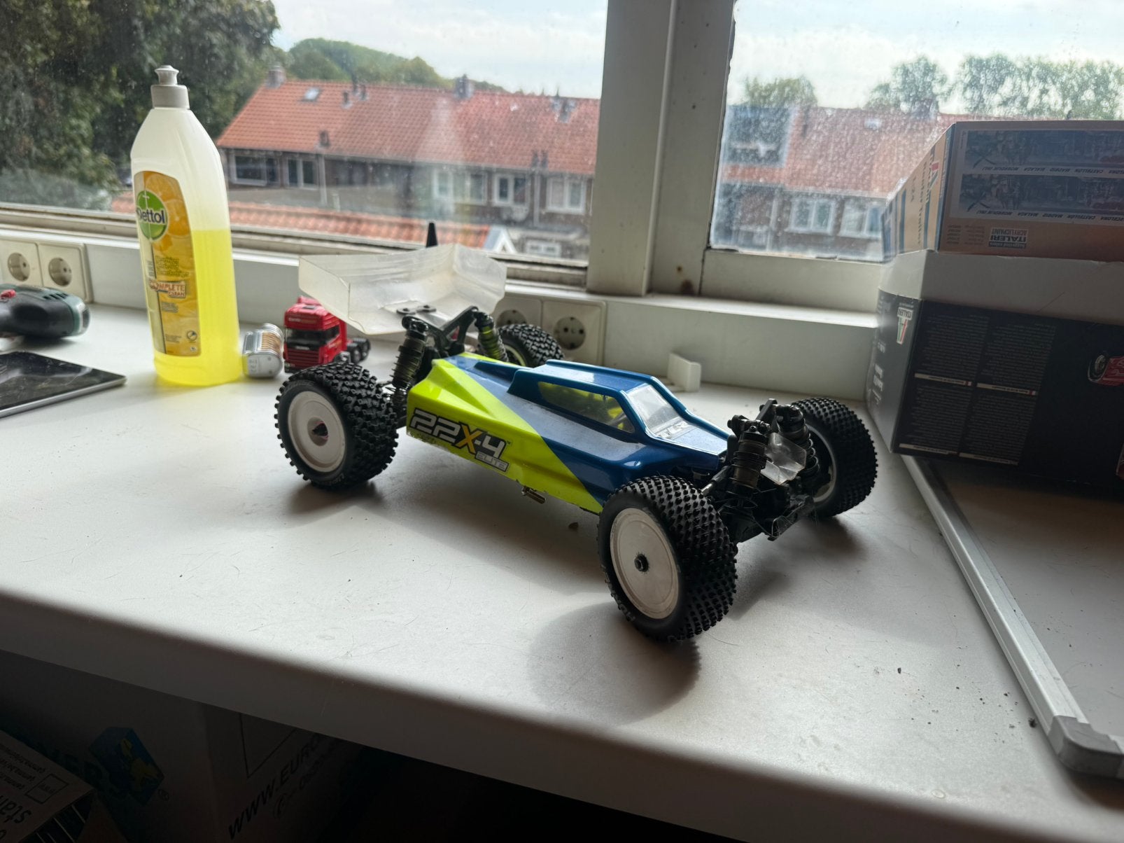 Team losi 22x4, Ophalen, Zo goed als nieuw, Overige schalen, Auto offroad