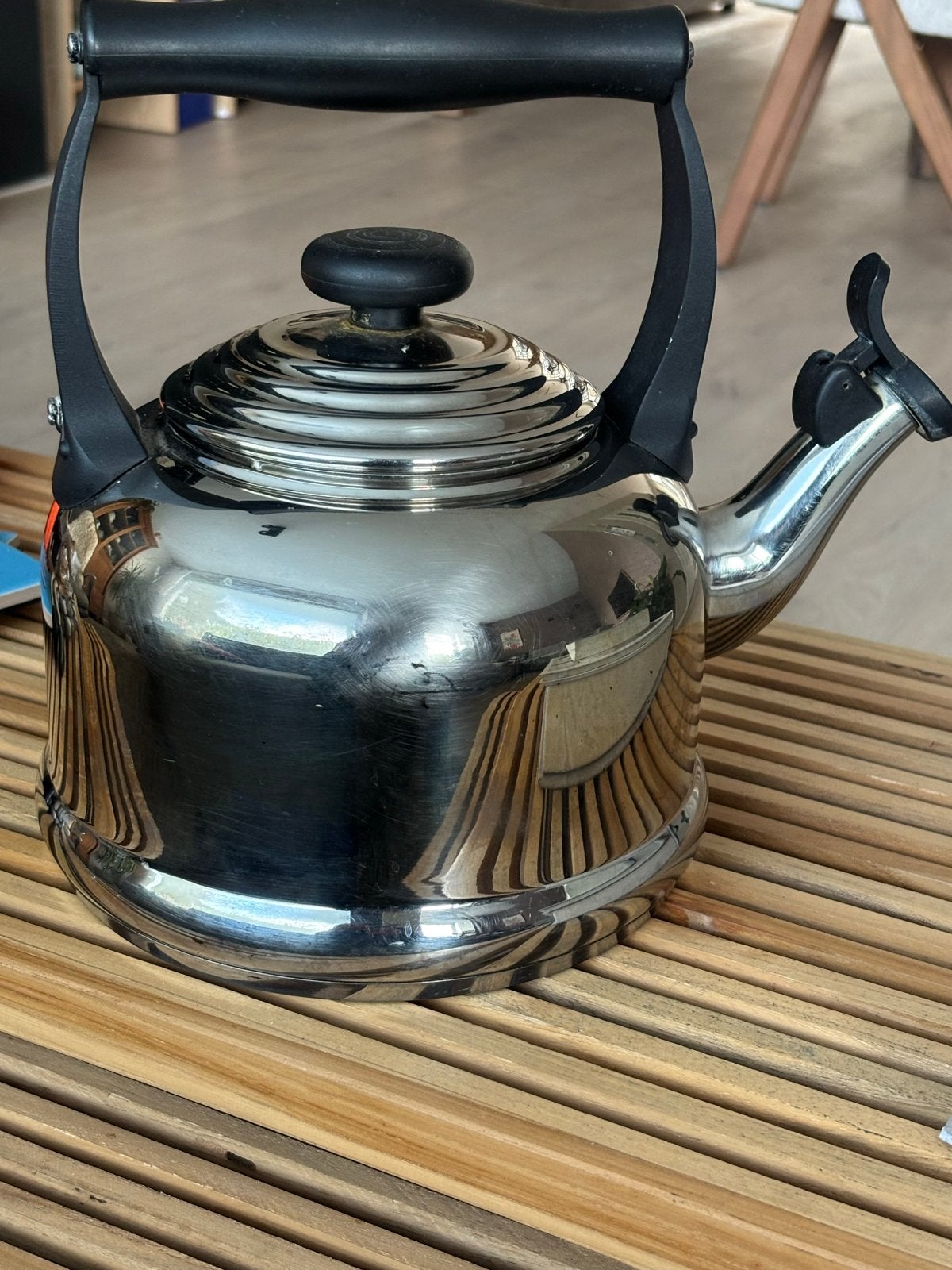 Le Creuset fluitketel RVS 2,1 liter, 1 tot 2 liter, Ophalen of Verzenden, Gebruikt, Rvs