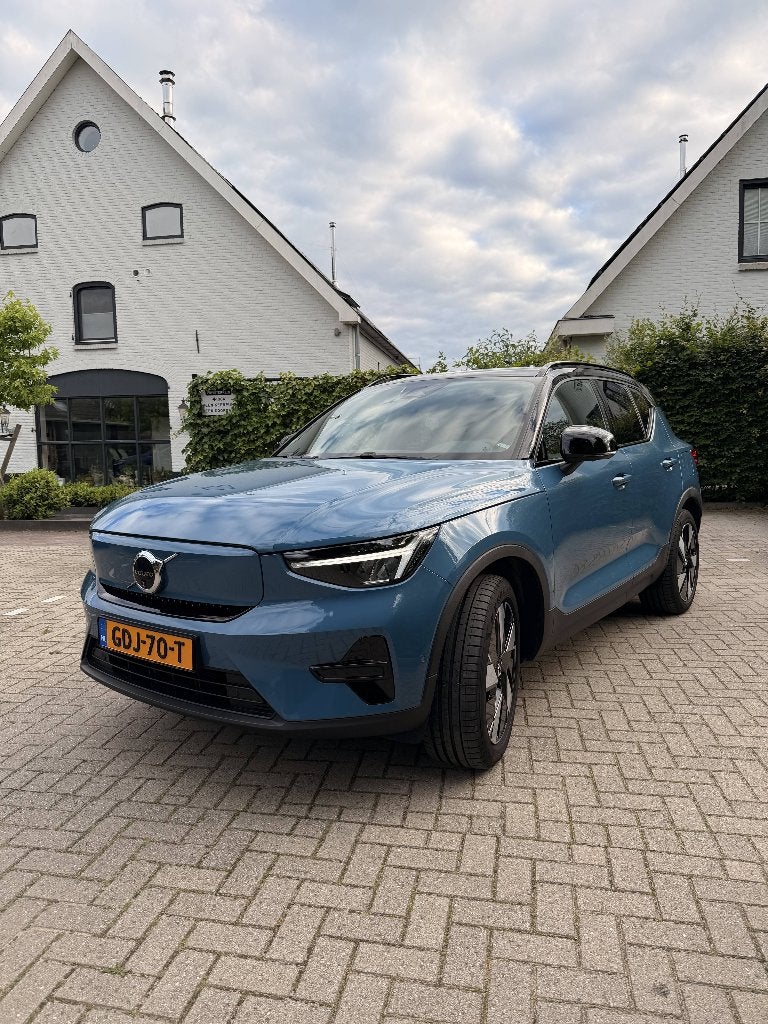 Volvo EX40 Extended Range Ultra - Trekhaak - BTW - 82 kWh, Automaat, Euro 6, Blauw, Origineel Nederlands