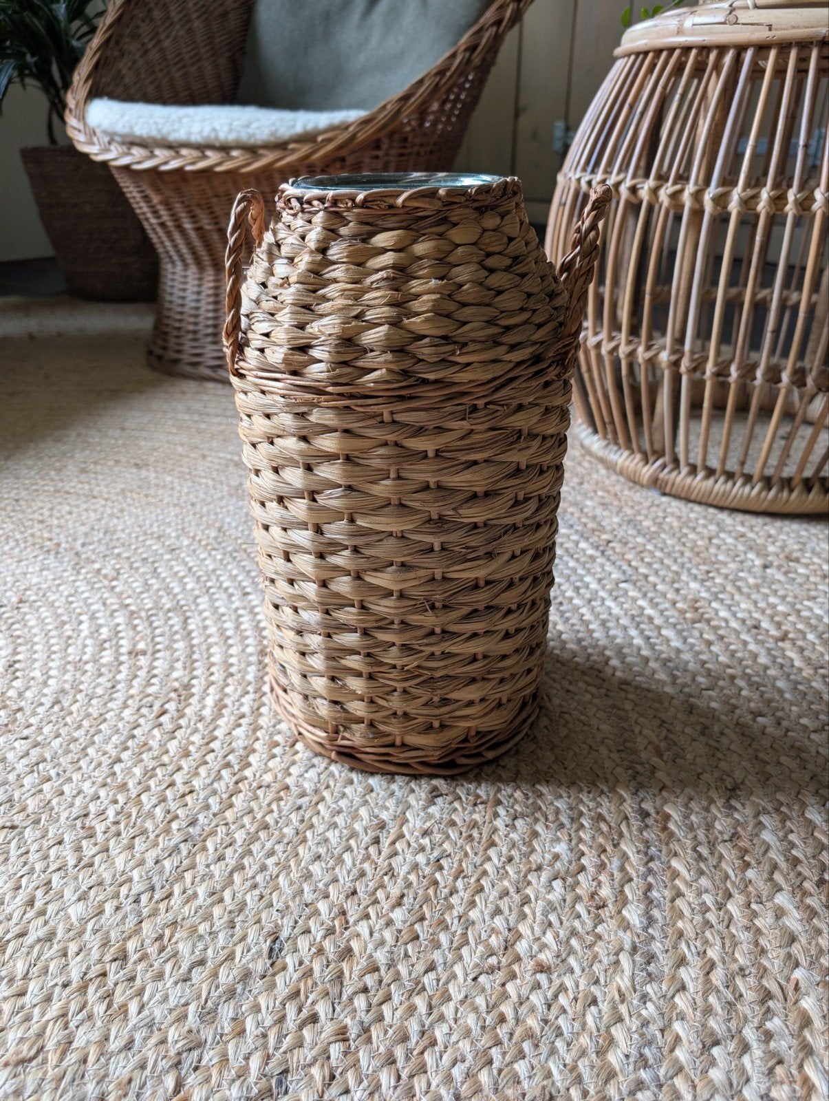Vintage rieten vaas met glazen binnenwerk, Ophalen of Verzenden