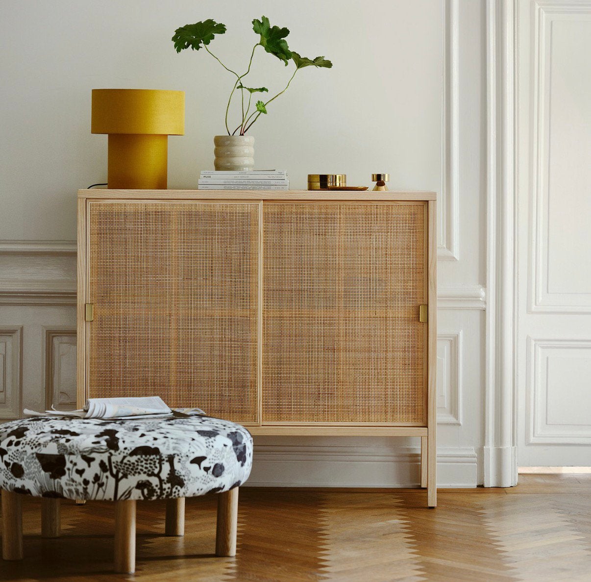 Ikea Stockholm kast met schuifdeuren, rotan/grenen, NIEUW., Huis en Inrichting, Ophalen, Met deur(en), 100 tot 150 cm, Nieuw