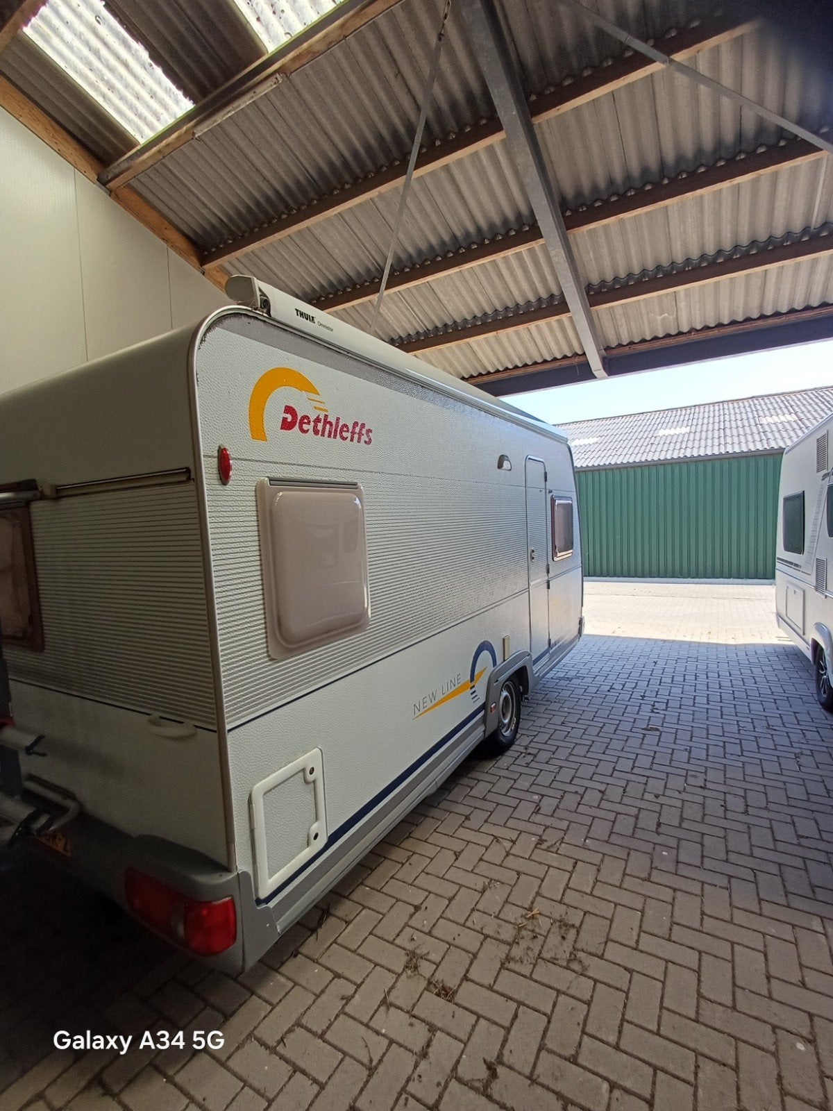 Dethleffs 450 met nieuwe voortent en complete inboedel, Caravans en Kamperen, Rondzit, Luifel, Particulier, Tot en met 4