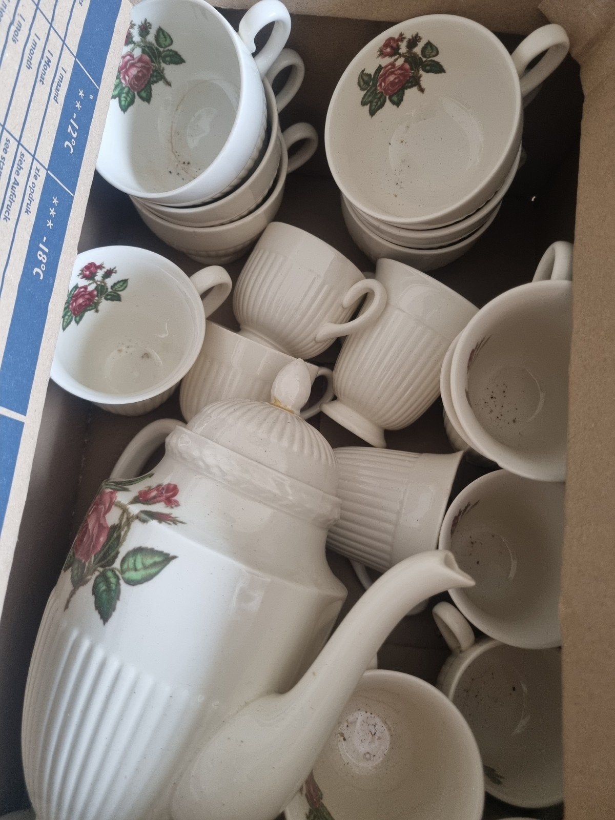 Vintage Wedgwood "Moss Rose" theeservies, Antiek en Kunst, Ophalen