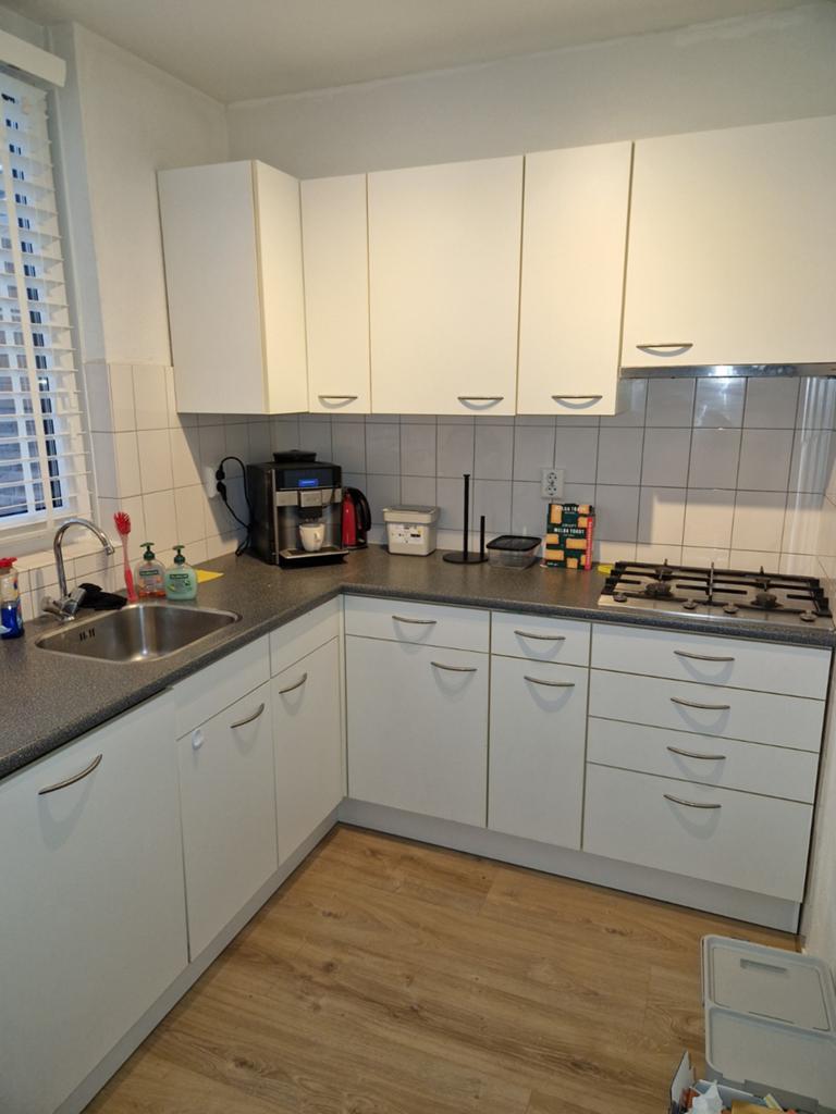 Hoekkeuken Keller met ATAG apparatuur, Ophalen, Gebruikt, Wit, Hoekkeuken