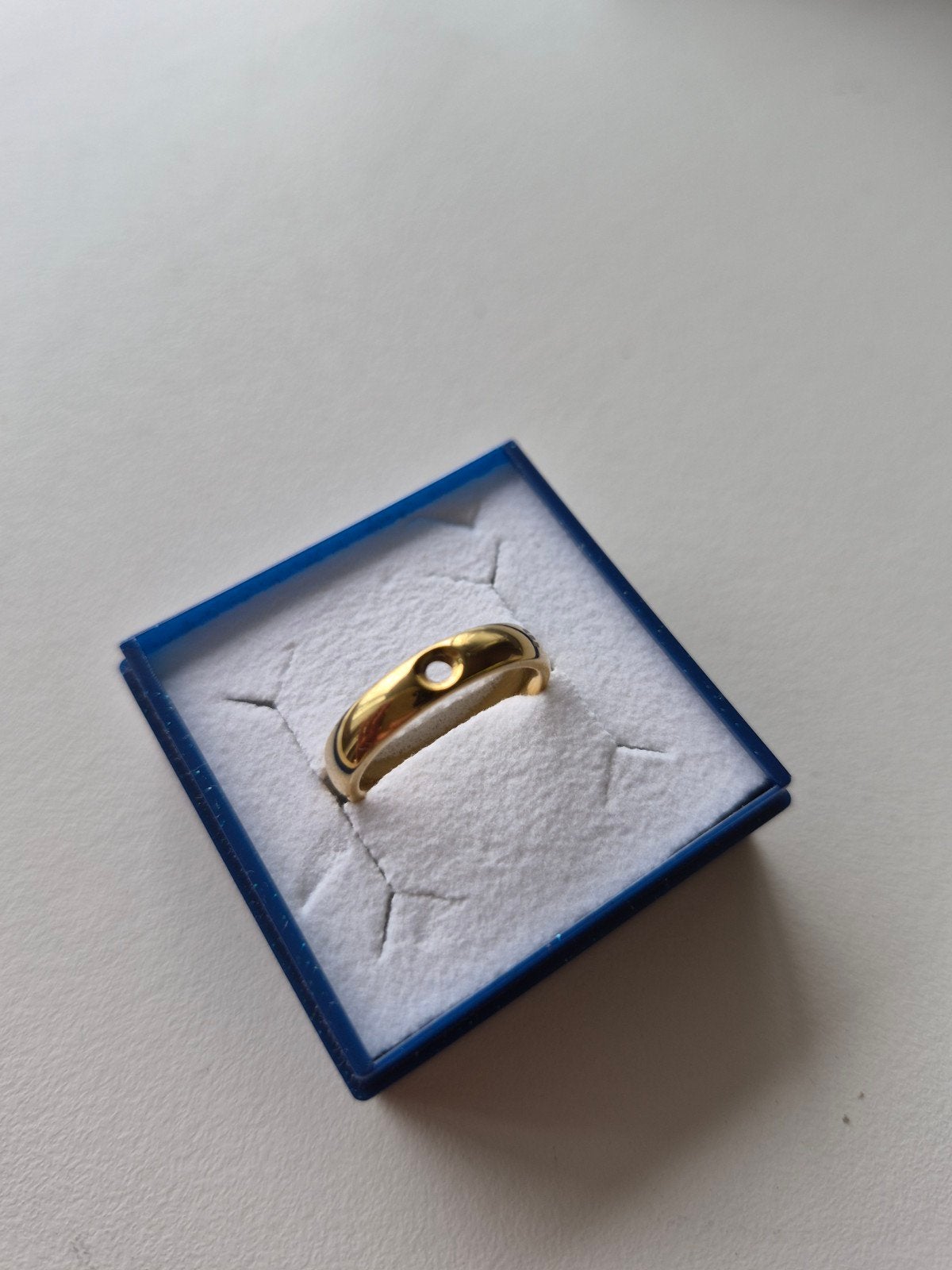 Gouden Melano ring, Sieraden, Tassen en Uiterlijk, Ringen, IJzer of Staal, Nieuw, Ophalen of Verzenden, Dame