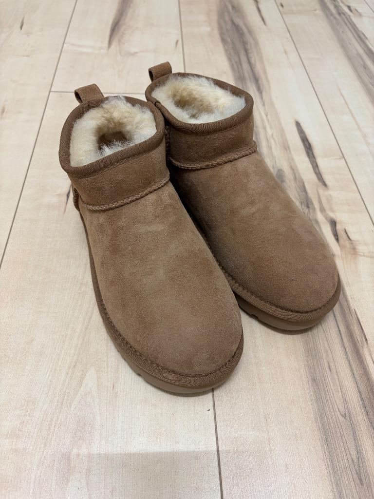 UGG chestnut, Kleding | Dames, Schoenen, UGG, Beige, Overige typen, Nieuw