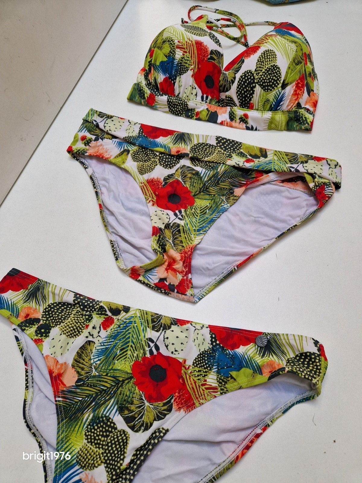 Bikini set 3-delig: top 42E, slip 42, slip 40, Beachlife, Meerkleurig, Ophalen of Verzenden, Bikini