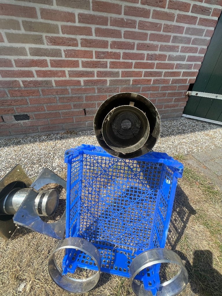 Rookgasafvoer. Muurdoorvoer voor gaskachel., Ophalen, Gebruikt, Minder dan 60 cm, 30 tot 80 cm