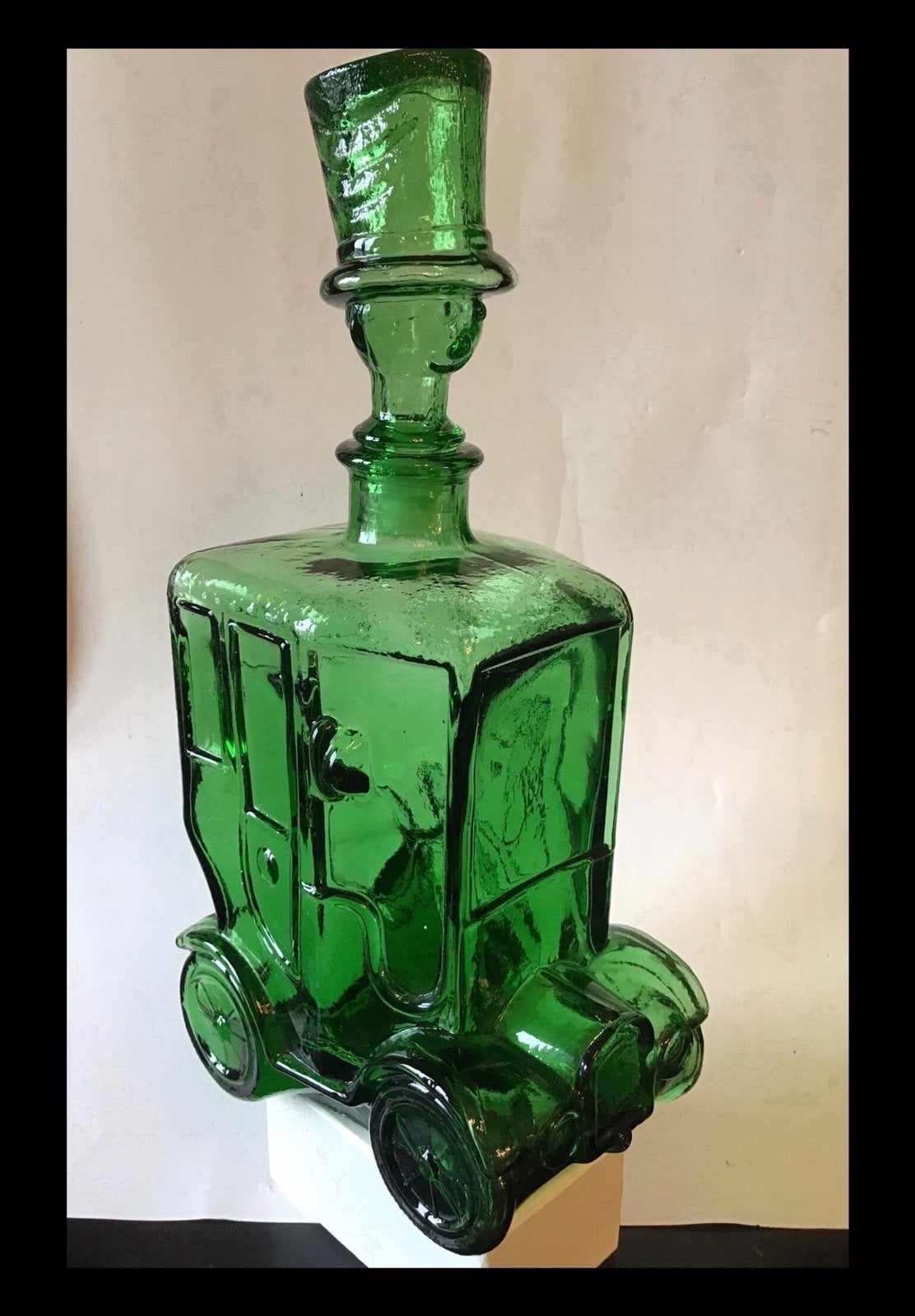 Auto als fles karaf van groen glas, Empoli Genie glazen fles, Ophalen of Verzenden