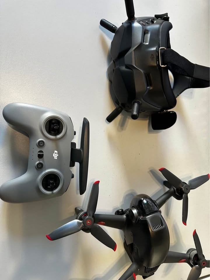 DJI FPV Combo Drone met Goggles en Controller, Audio, Tv en Foto, Drones, Ophalen, 5 tot 10 kilometer, 15 tot 30 minuten, DJI