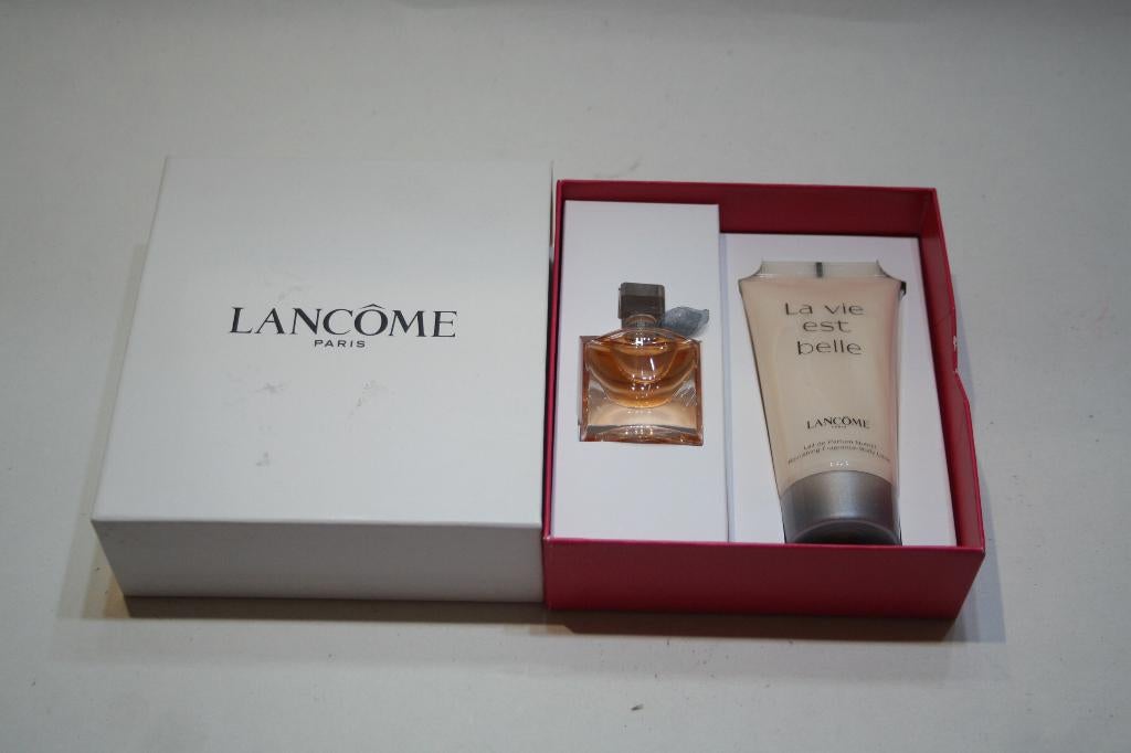 Lancôme set la Vie est Belle 4ml EdP + 50 ml Bodylotion OVP, Verzenden, Nieuw, Miniatuur, Gevuld