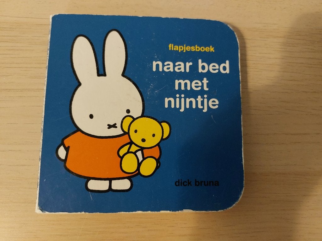 Nijntje boekje: Naar bed met nijntje, Ophalen, Gelezen, Dick Bruna, 0 tot 6 maanden