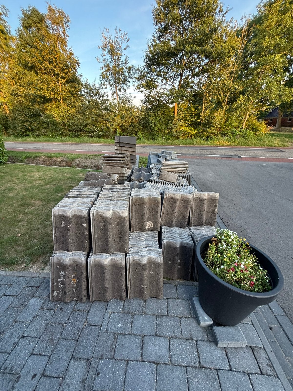 Gratis partij dakpannen en 3 dakramen, Ophalen, Gebruikt, Steen of Klei, 15 m² of meer