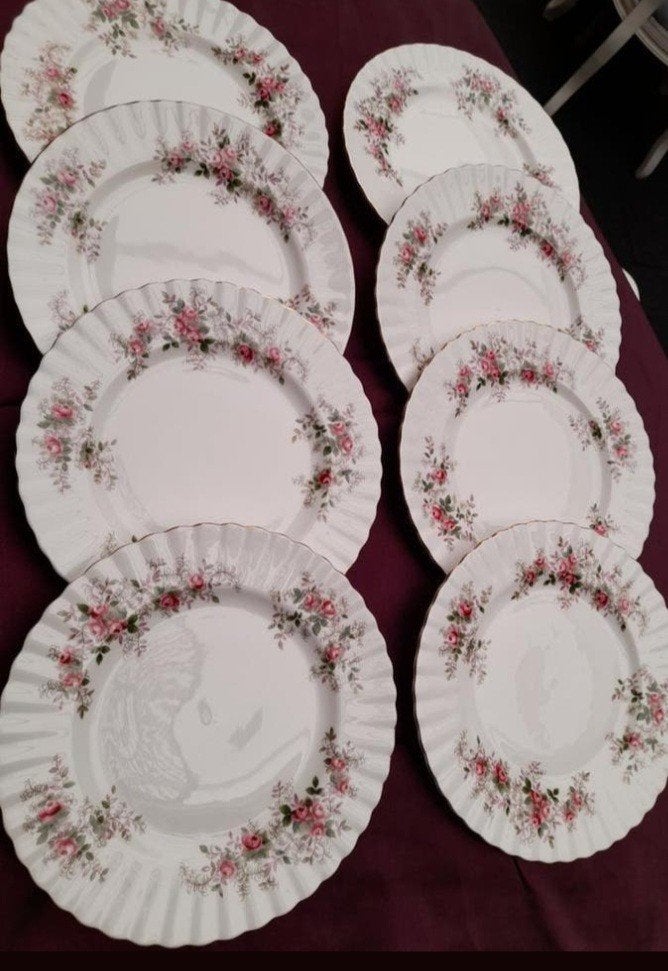 Royal albert lavender rose dinner borden 22.50 p.s, Antiek en Kunst, Antiek | Servies los, Ophalen of Verzenden