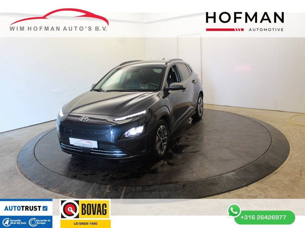 Hyundai KONA EV Fasion 64 kWh SOH 100% 204PK Head Up Camera, Auto's, Hyundai, Gebruikt, Zwart, Met garantie (alle), Zwart