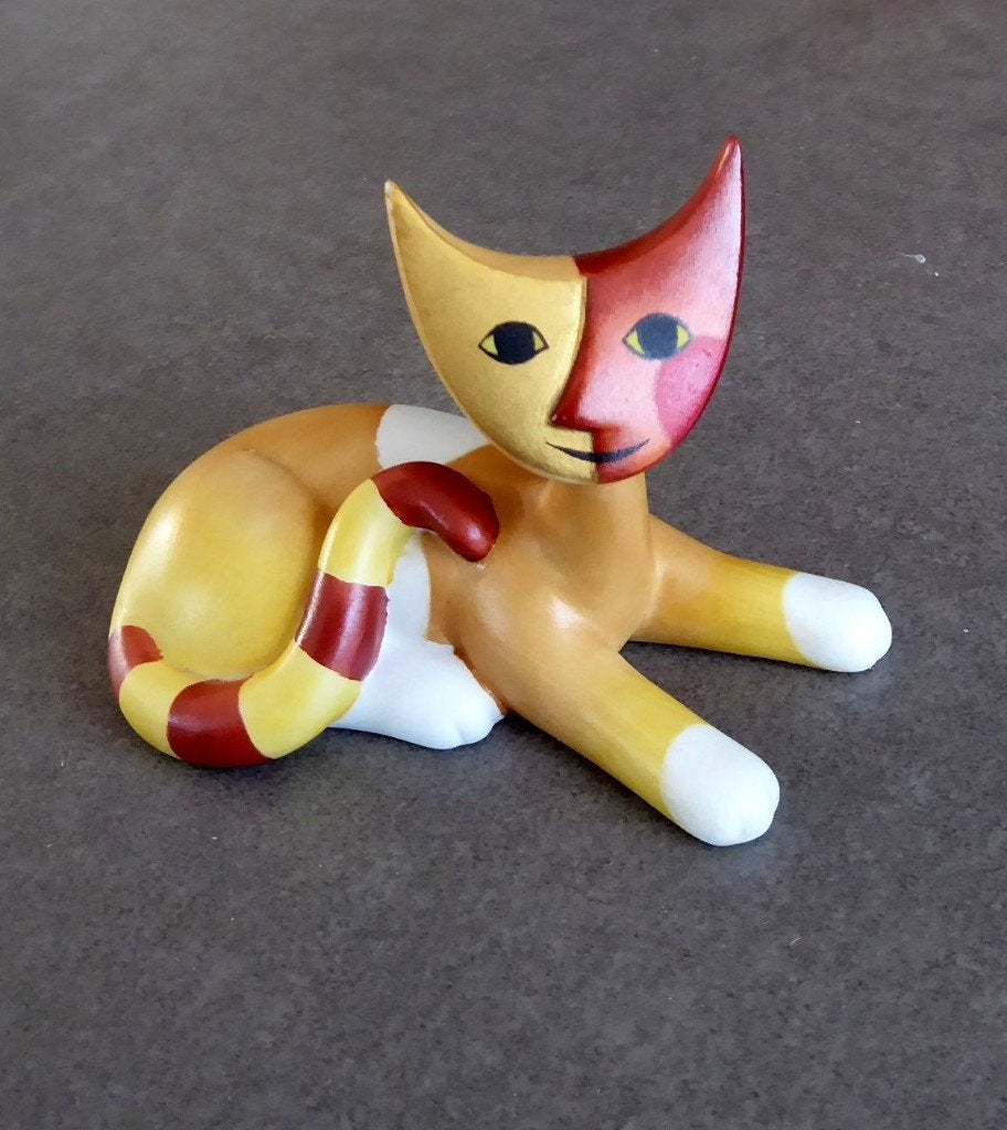 Liggende kat “Goebel” gesigneerd door R. Wachtmeister, Verzenden, Zo goed als nieuw