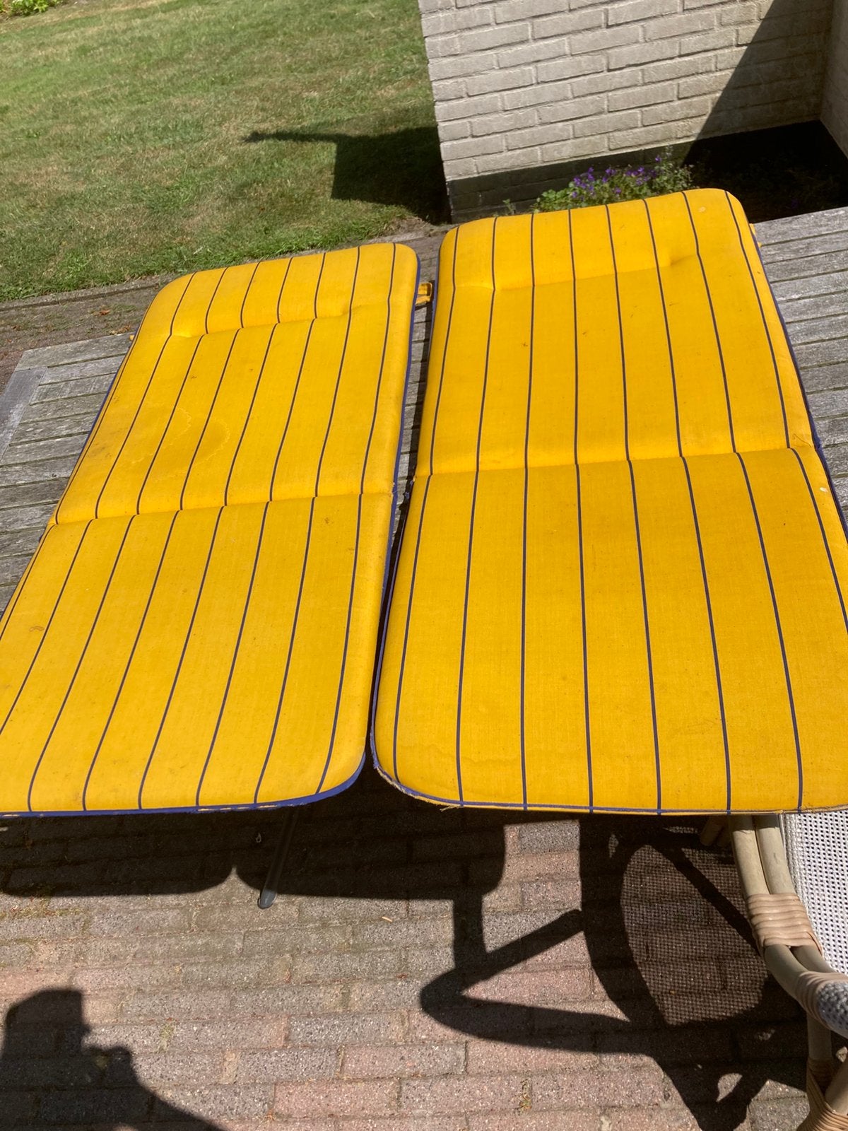 2 tuinstoel kussens, geel/blauw, Ophalen of Verzenden, Gebruikt