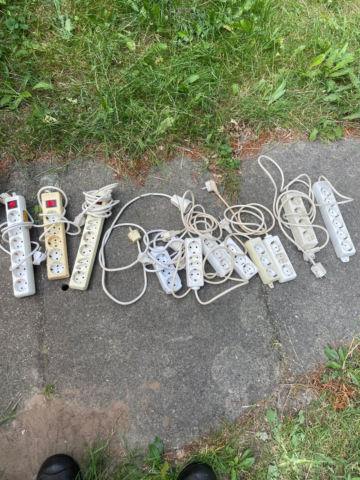 Diverse stekkerdozen - Gebruikt maar functioneel, Doe-het-zelf en Verbouw, Elektra en Kabels, Ophalen, Gebruikt, Overige merken