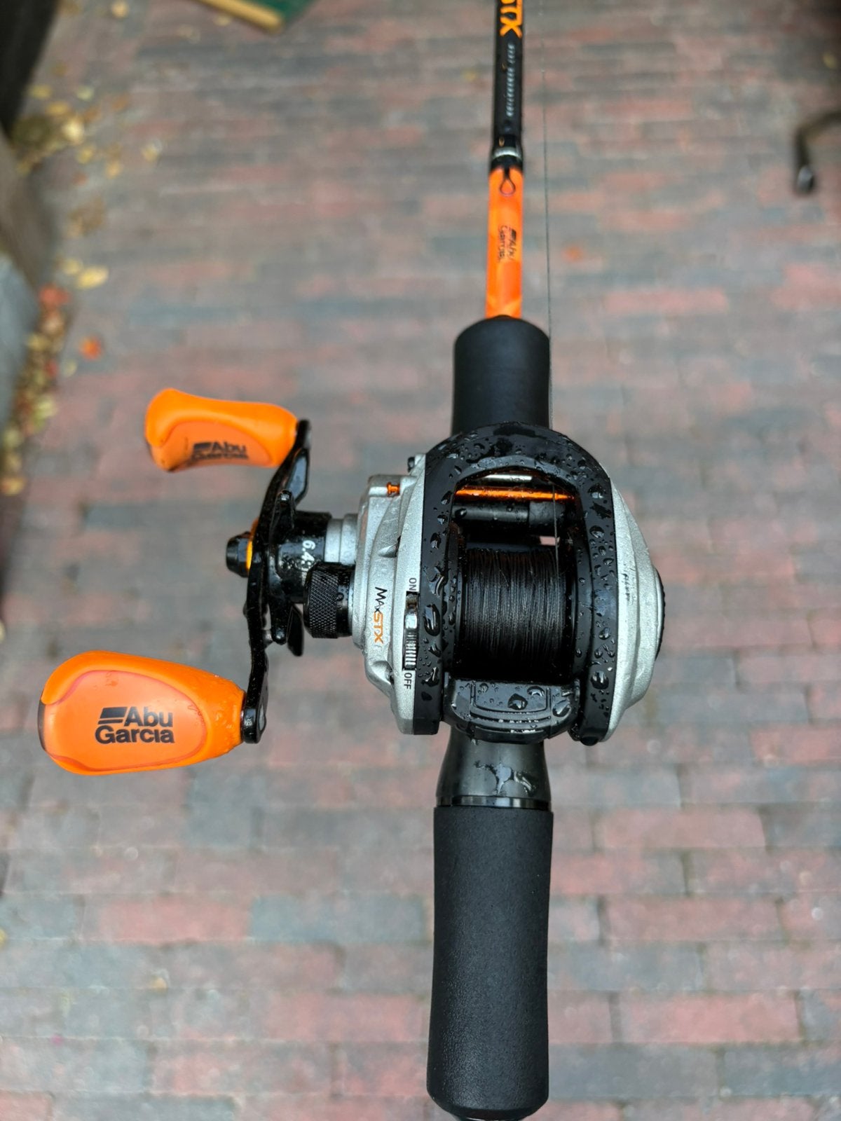 Baitcaster+hengel niet veel gebruikt, Watersport en Boten, Hengelsport | Roofvissen, Ophalen of Verzenden, Zo goed als nieuw, Werphengel