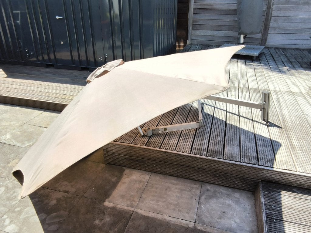 Foto 3 van Zweefparasol