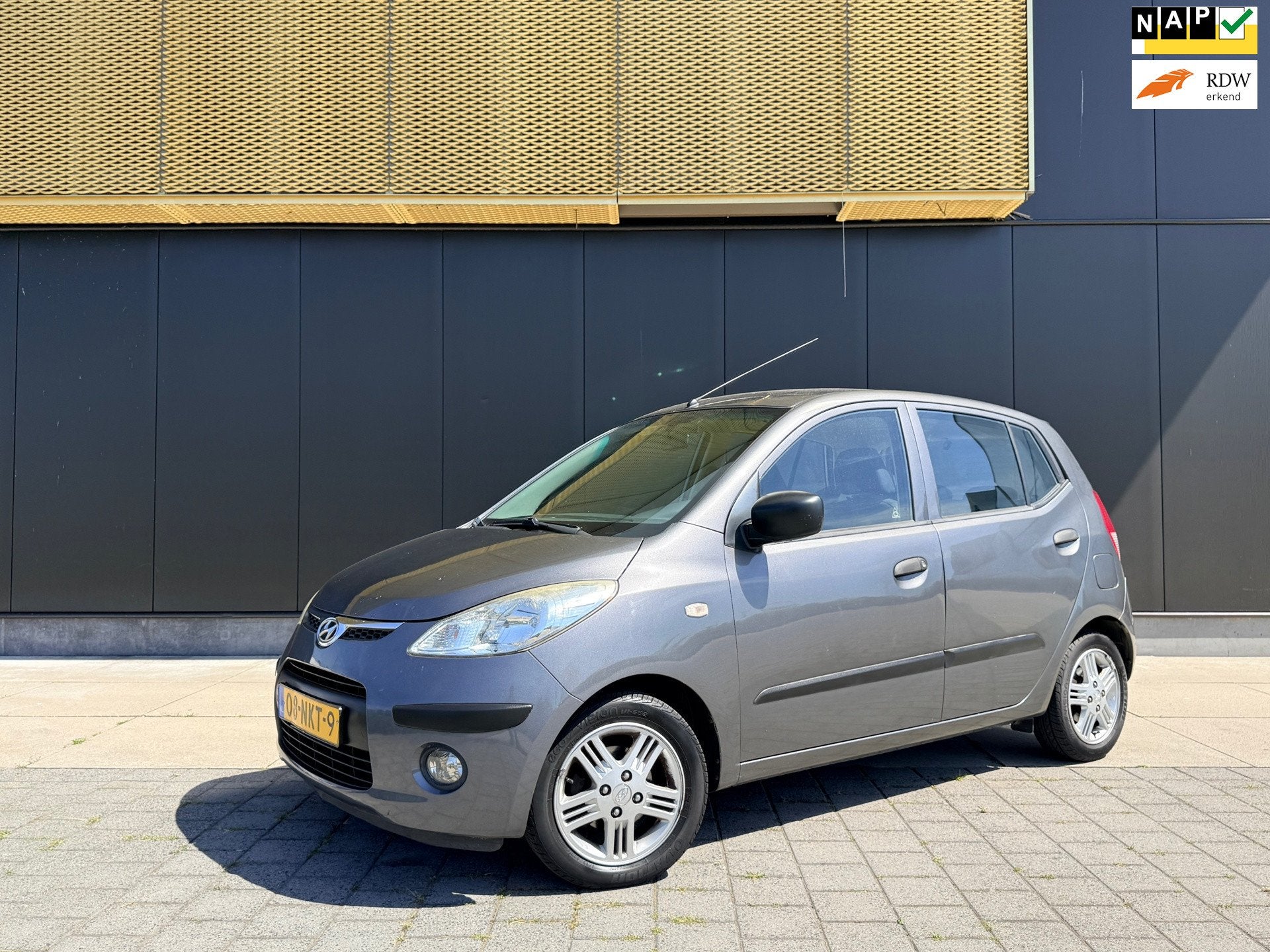 Hyundai I10 1.1 Active Orange Babies | Airco | Parksens | LM, Auto's, Hyundai, Stof, Gebruikt, 4 cilinders, 400 kg