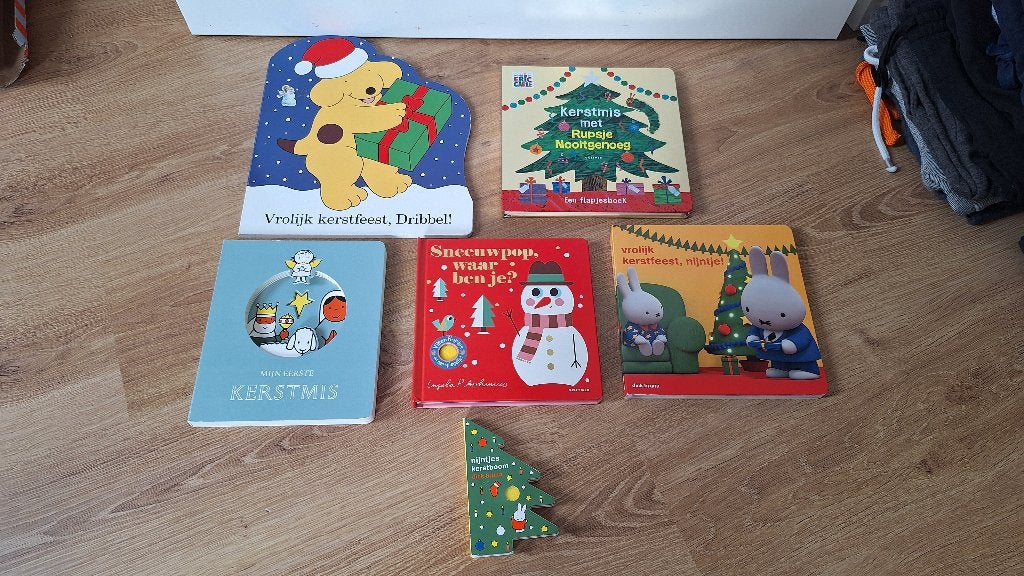 6 kerstboeken voor kinderen - o.a. Nijntje (samen 10 euro), Diversen, Ophalen of Verzenden, Zo goed als nieuw