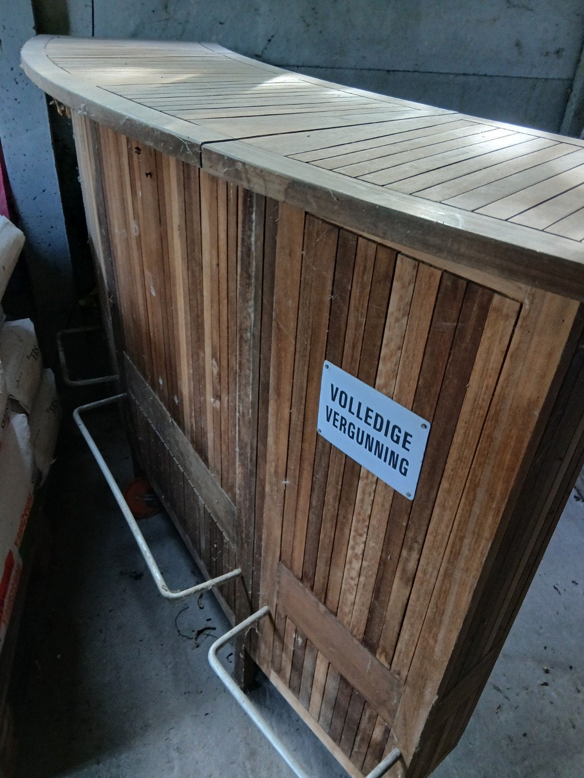 Bar hardhout voor buiten of mancave, Ophalen, Zo goed als nieuw