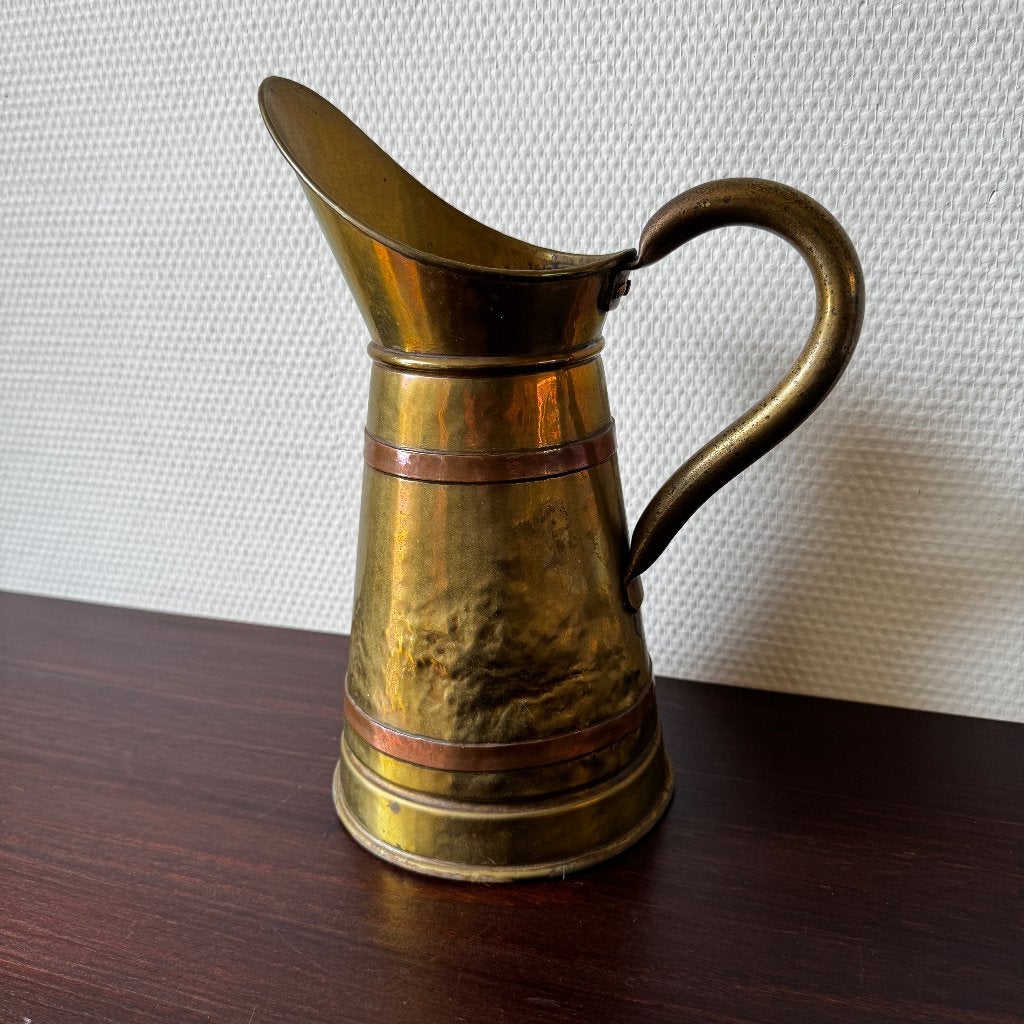 Antieke Gehamerde Koperen Schenkkan, Decoratieve Kan, Antiek en Kunst, Antiek | Koper en Brons, Ophalen of Verzenden, Koper