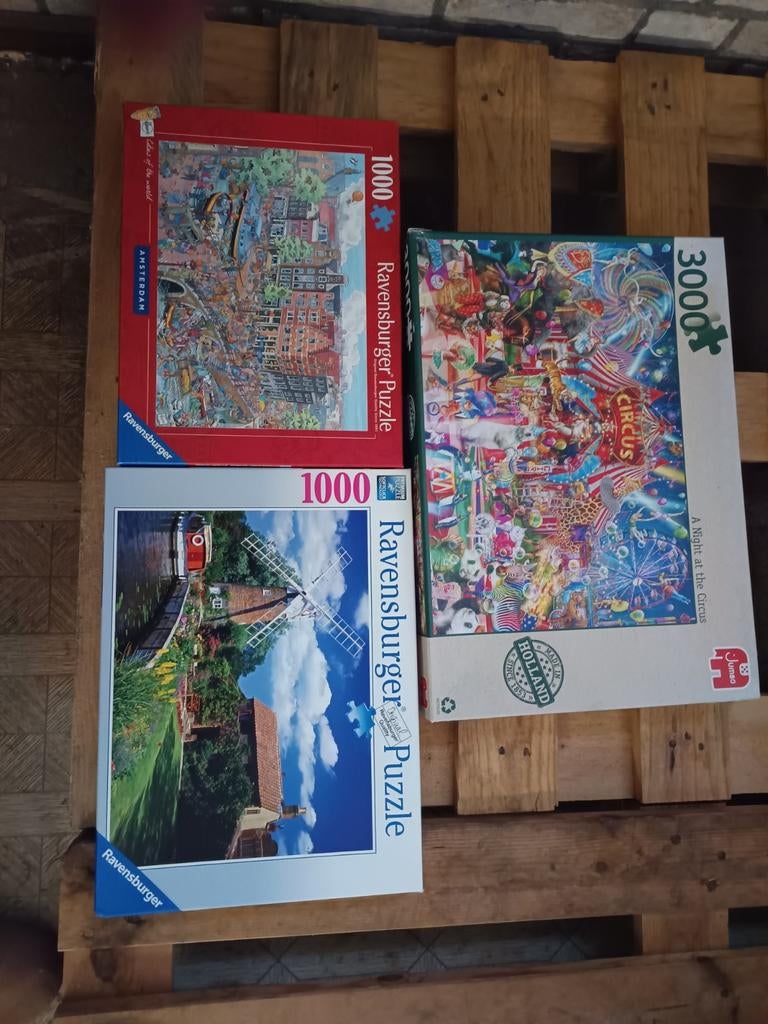 Te koop set van 3 puzzels, Ophalen of Verzenden, 500 t/m 1500 stukjes, Zo goed als nieuw