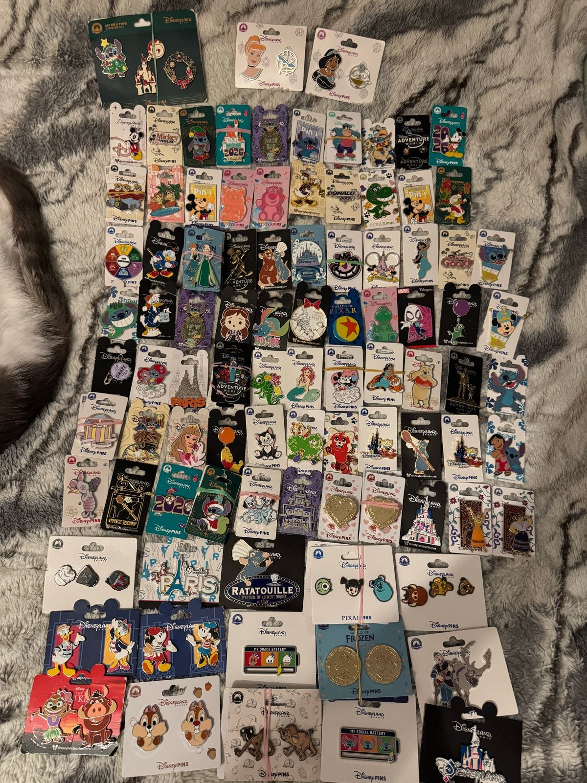 Grote collectie Disney pins - Verschillende prijzen, Verzamelen, Disney, Ophalen of Verzenden, Overige figuren, Nieuw, Overige typen