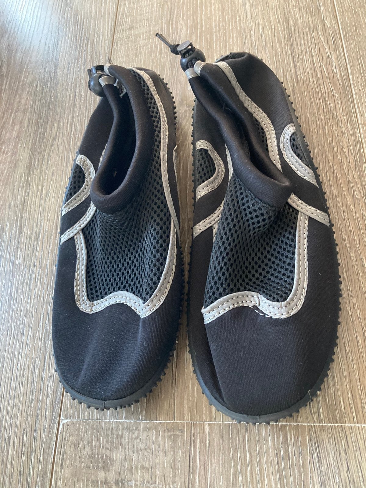 Waterschoentjes maat 35, Kinderen en Baby's, Kinderkleding | Schoenen en Sokken, Ophalen of Verzenden, Zo goed als nieuw, Jongen of Meisje