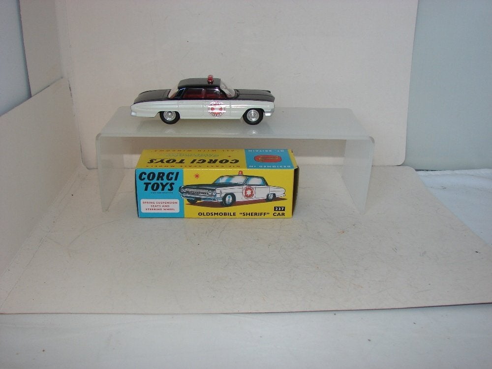 Corgi toys 237 Oldsmobile Sheriff car nieuw, Hobby en Vrije tijd, Ophalen of Verzenden, Nieuw, Auto, Corgi