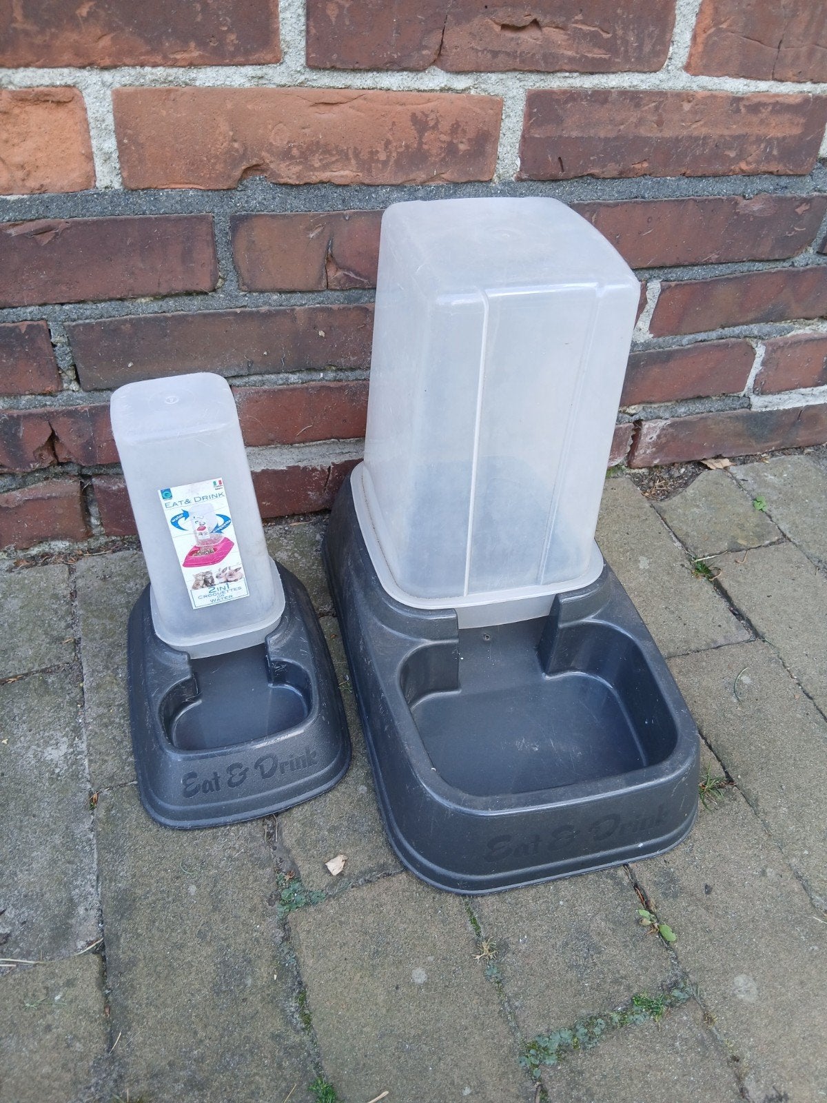 2 voersilo's, o.a. voor kat,konijn,cavia, Dieren en Toebehoren, Ophalen, Gebruikt
