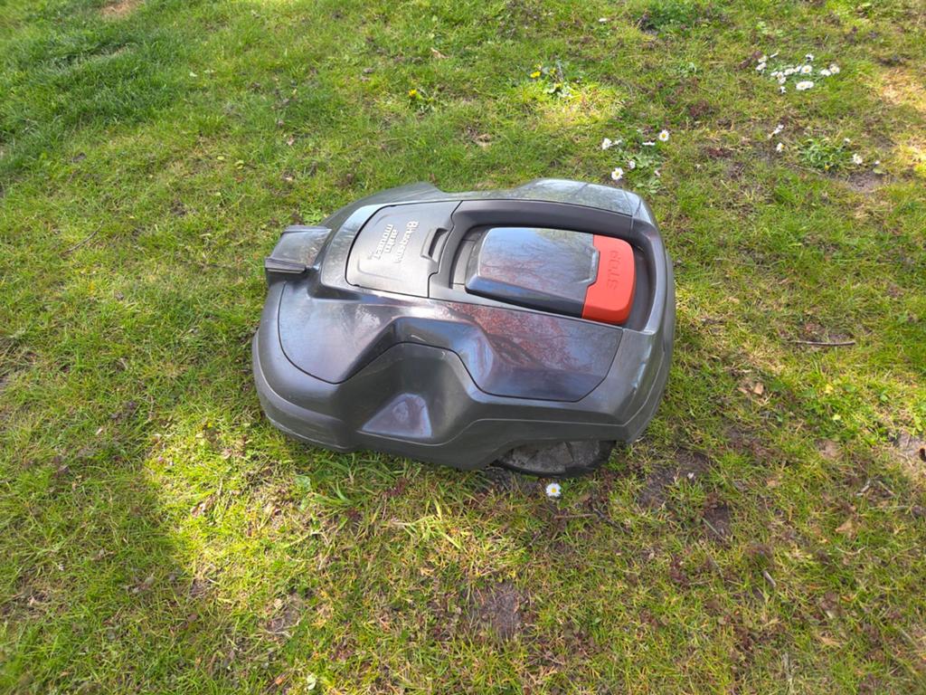 Husqvarna Automower 310 Robotmaaier, Tuin en Terras, Robotmaaiers, Ophalen of Verzenden, Gebruikt, 20 tot 25 cm, Husqvarna