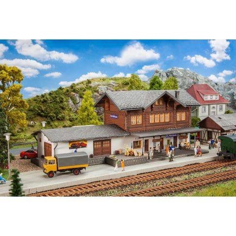 Faller 191730 – Station St. Niklaus H0 (1:87), Overige merken, Gelijkstroom of Wisselstroom, Ophalen of Verzenden, Hobbytime