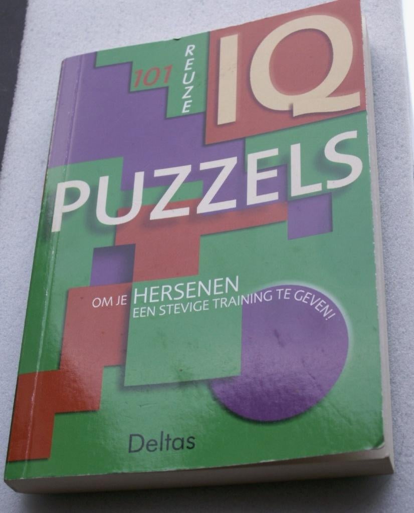 Boekje met 100 reuze IQ puzzels om je hersenen te trainen, Ophalen of Verzenden, Minder dan 500 stukjes, Zo goed als nieuw