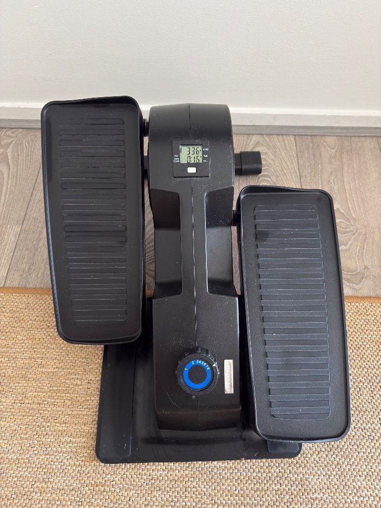 Cubii JR beentrainer / bureaufiets – mini crosstrainer, Sport en Fitness, Ophalen, Kunststof, Gebruikt, Stoelfiets