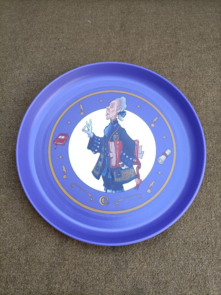Kunststof bord met O.J. P van Symbolica, Verzenden, Nieuw, Gebruiksvoorwerp