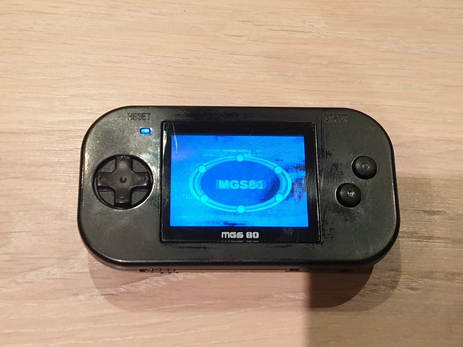 MGS 80 Draagbare Retro Gaming Console met Ingebouwde Spellen, Ophalen of Verzenden, Overige merken, Zo goed als nieuw