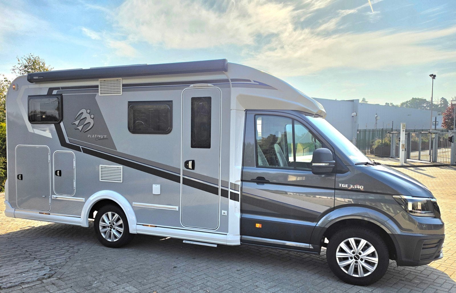 Foto 5 van Knaus Van Ti Plus 650 MEG, 140pk MAN TGE 2022, Enkele bedden