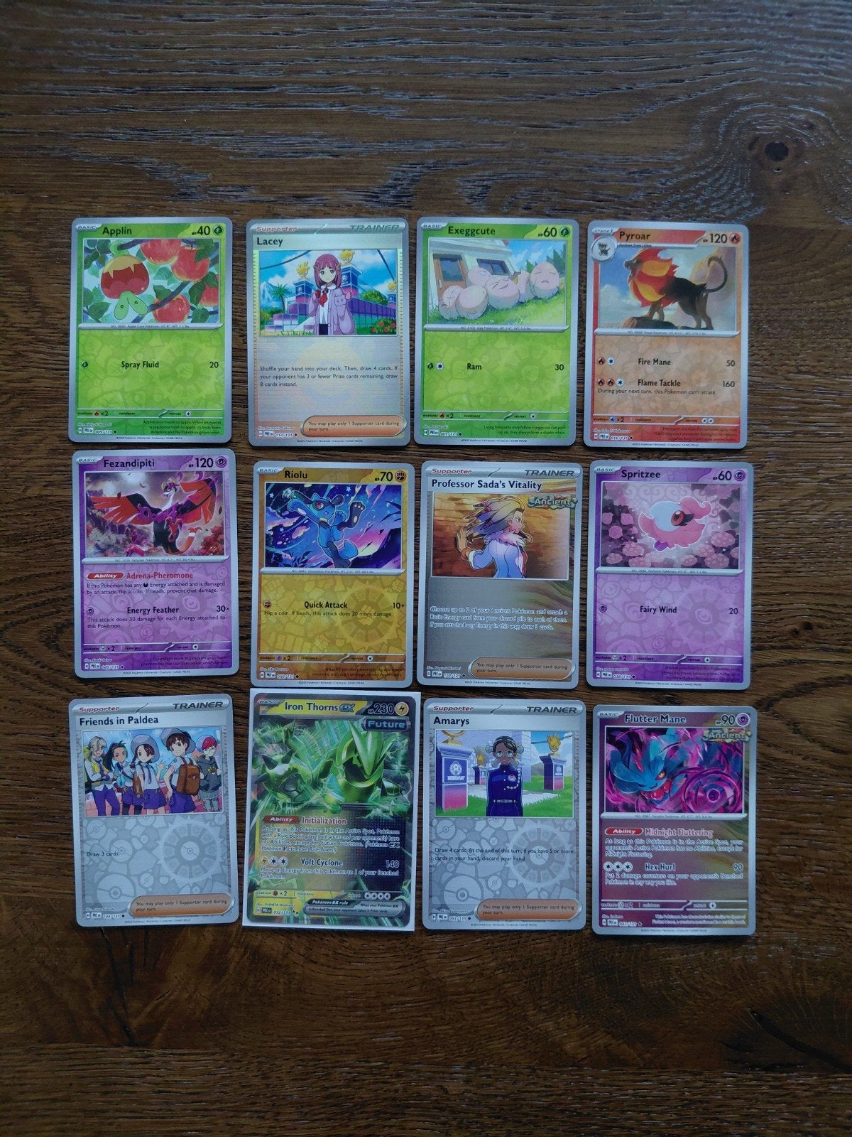 prismatic evolutions Pokémonkaarten, Ophalen of Verzenden, Zo goed als nieuw, Meerdere kaarten