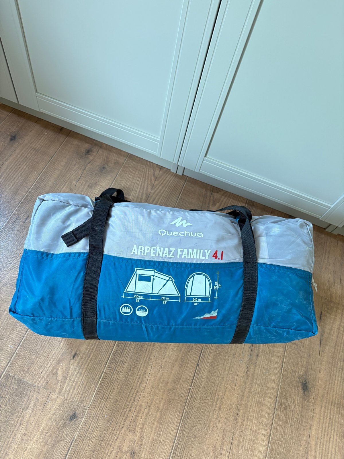 Decathlon Quechua Arpenaz Family 4.1 Tent - 2 keer gebruikt, Caravans en Kamperen, Ophalen, Zo goed als nieuw, Tot en met 4